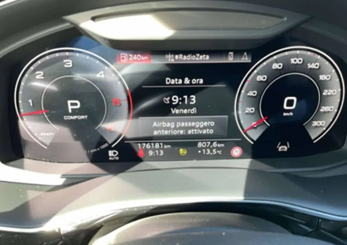 Audi Q8 50 S line edition quattro (7)
