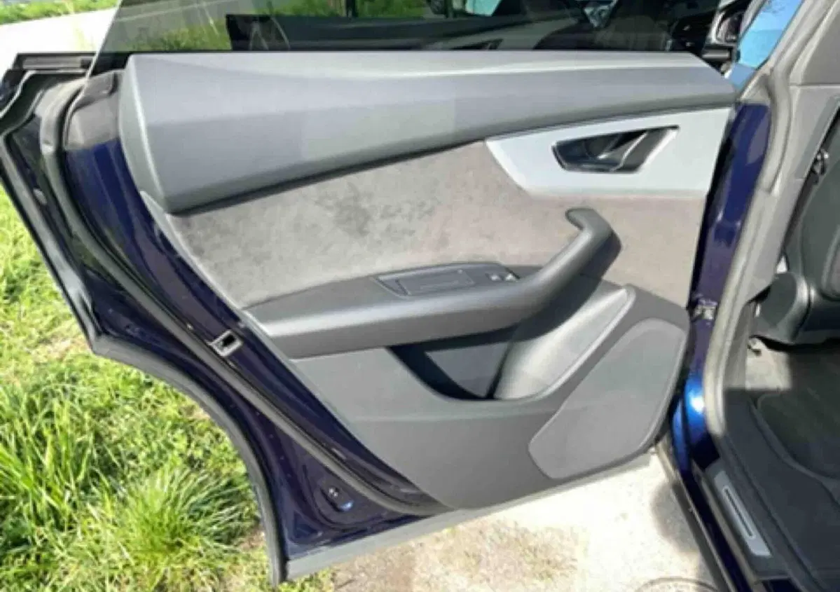 Audi Q8 50 S line edition quattro (8)