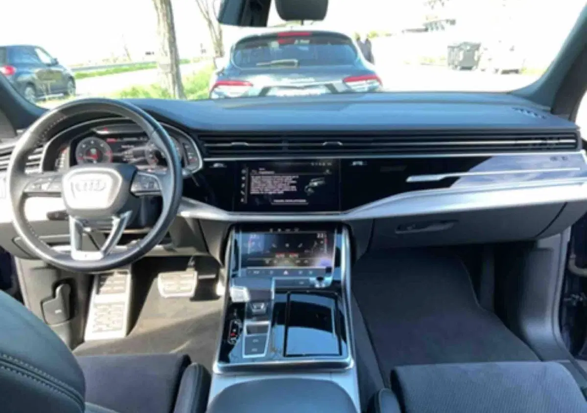 Audi Q8 50 S line edition quattro (9)