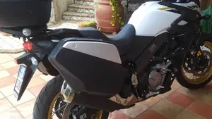 Suzuki V-Strom 650XT (2021 - 25)  (2)