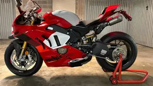 Ducati Panigale V4 R (2023 - 24)  (4)