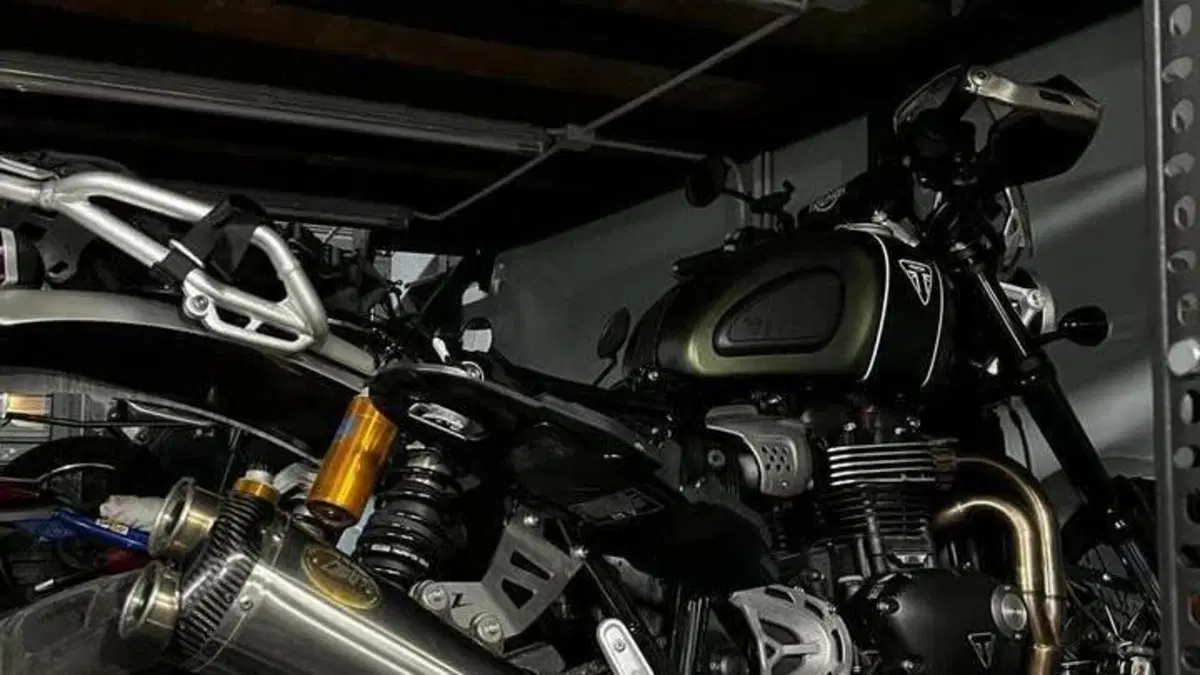 Triumph Scrambler 1200 XC (2021 - 23)  (3)