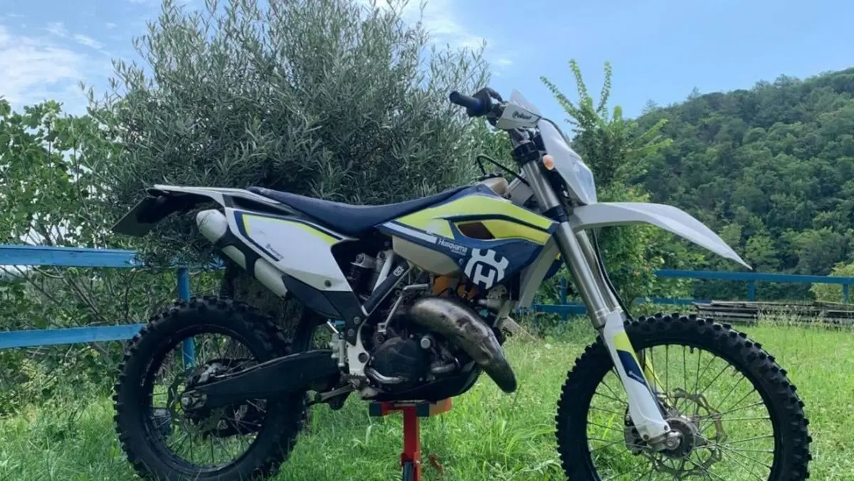 Husqvarna TE 125 (2016)  (8)