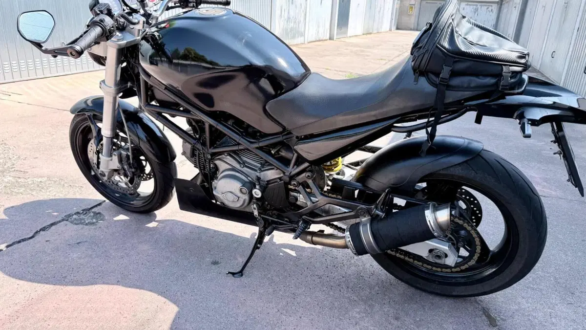 Ducati Monster 620 (2003 - 06)  (4)
