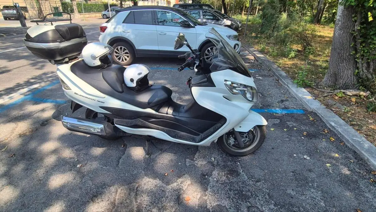Suzuki Burgman AN 400 (2008 - 13)  (2)