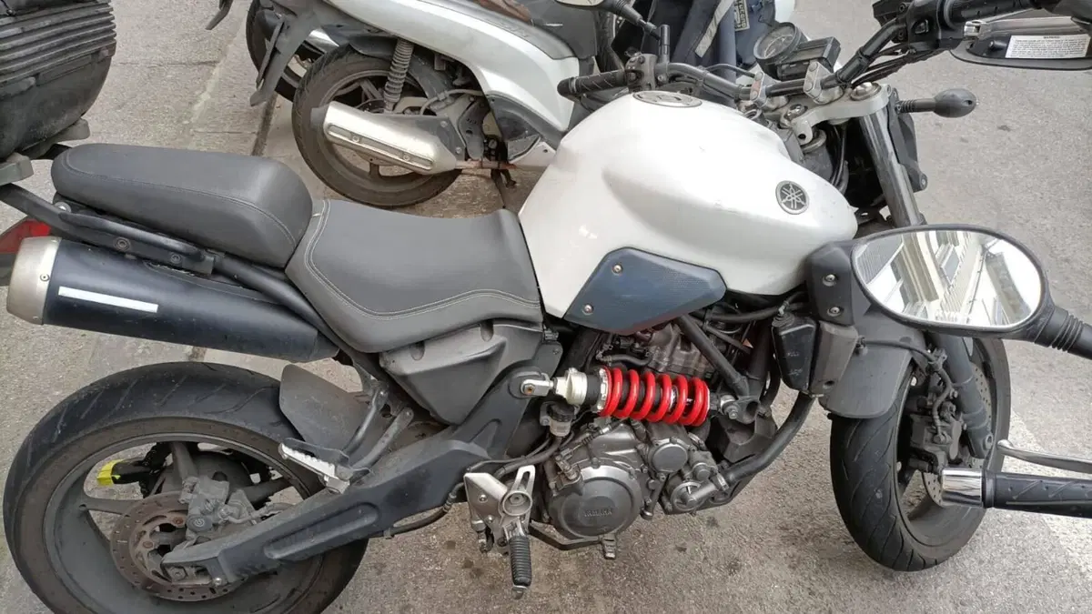Yamaha MT-03 (2006 - 14)  (11)