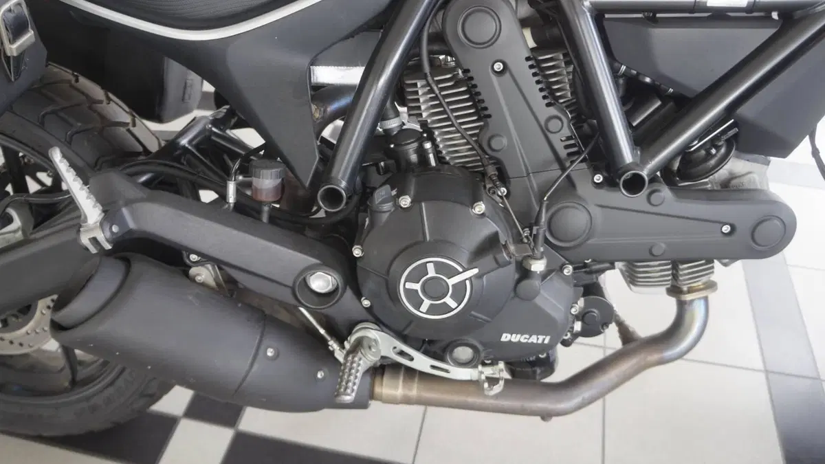 Ducati Scrambler 400 Sixty 2 (2016 - 21)  (5)