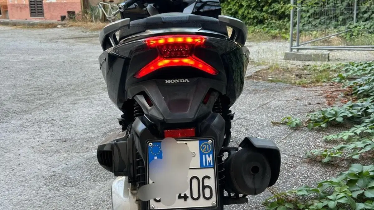 Honda Forza 350 (2022 - 24)  (4)