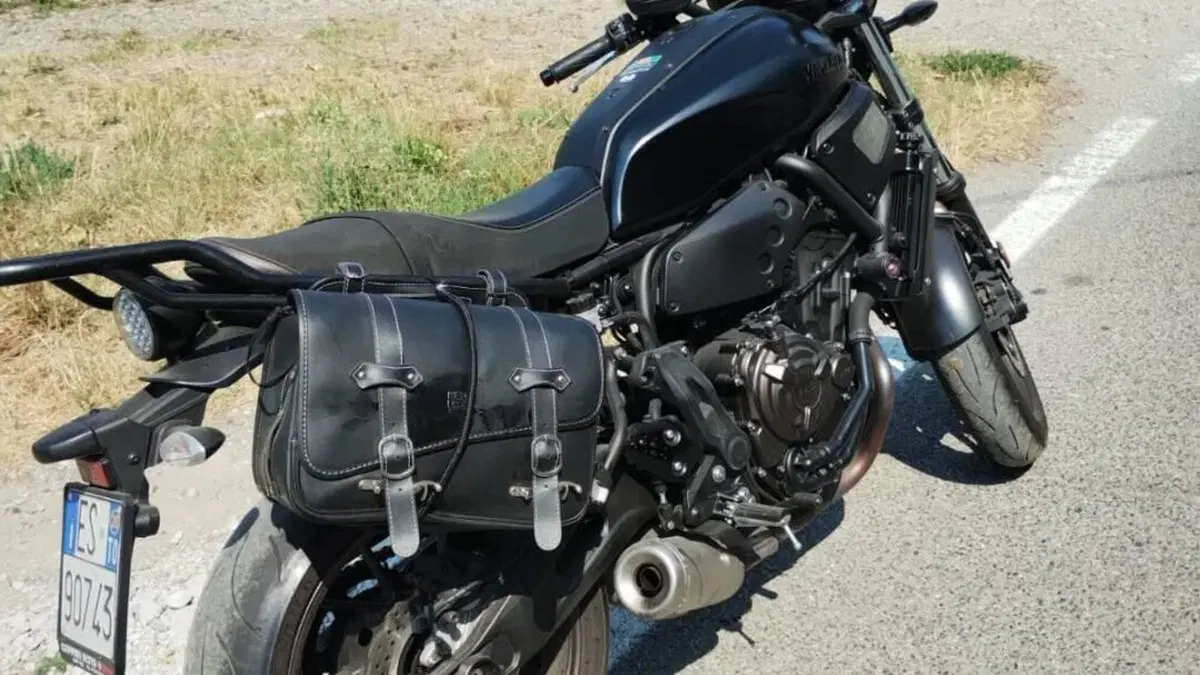 Yamaha XSR 700 ABS (2016 - 20)  (3)