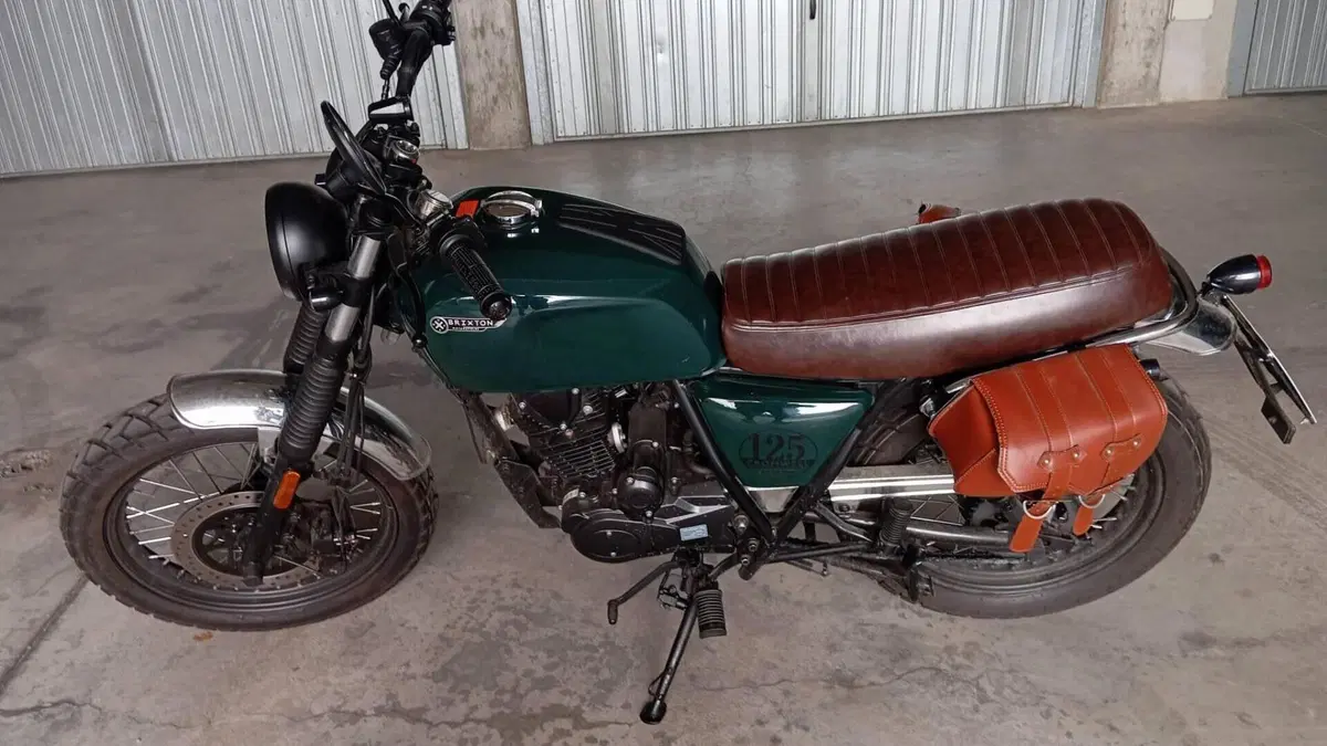 Brixton Motorcycles Cromwell 125 CBS (2021 - 26)  (4)