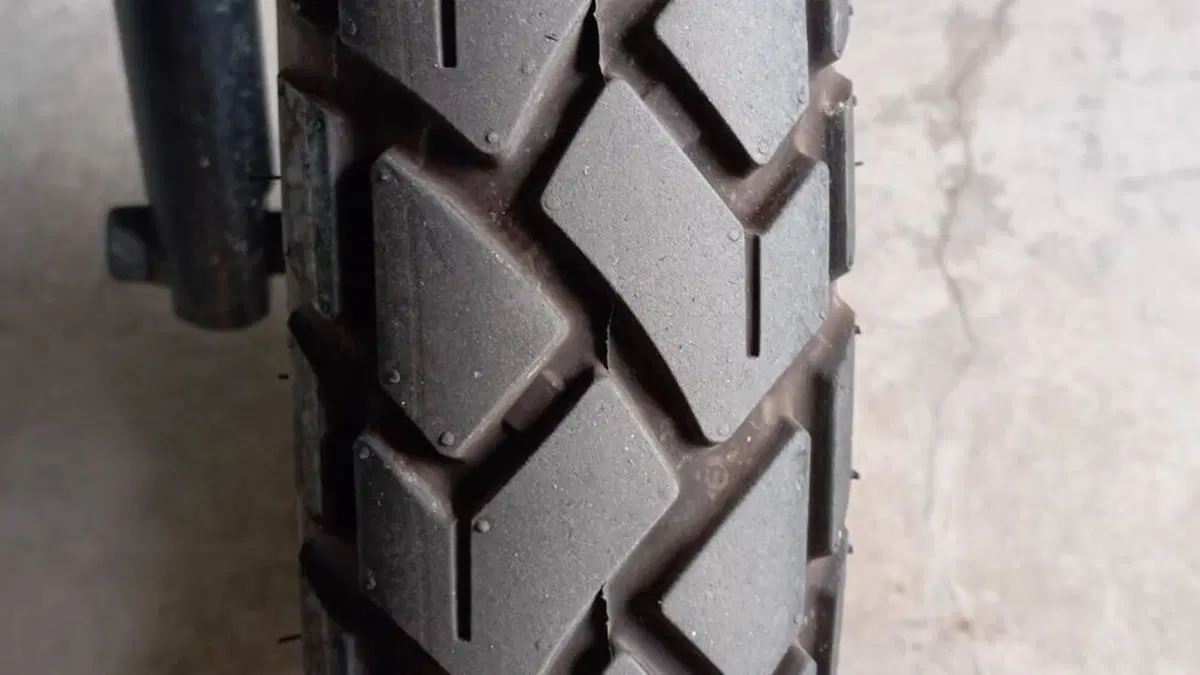 Brixton Motorcycles Cromwell 125 CBS (2021 - 26)  (7)