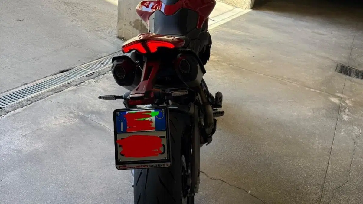 Ducati Hypermotard V2 (2026)  (4)