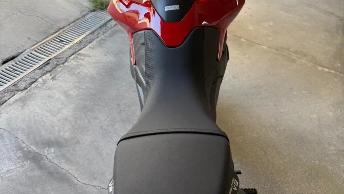 Ducati Hypermotard V2 (2026)  (5)