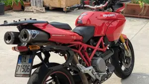 Ducati Multistrada 1100 S (2006 - 09)  (2)