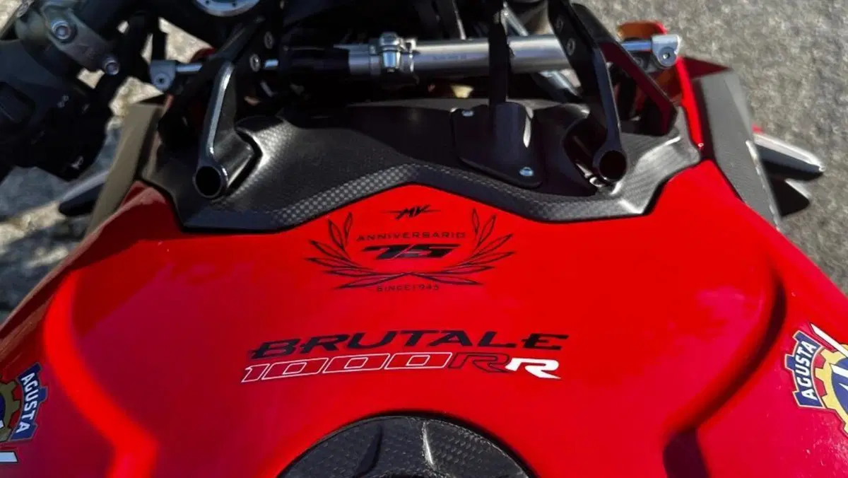 MV Agusta Brutale 1000 RR (2020)  (7)