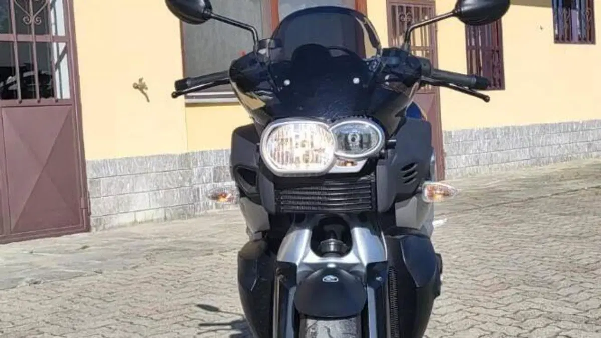 Bmw K 1200 R  (4)