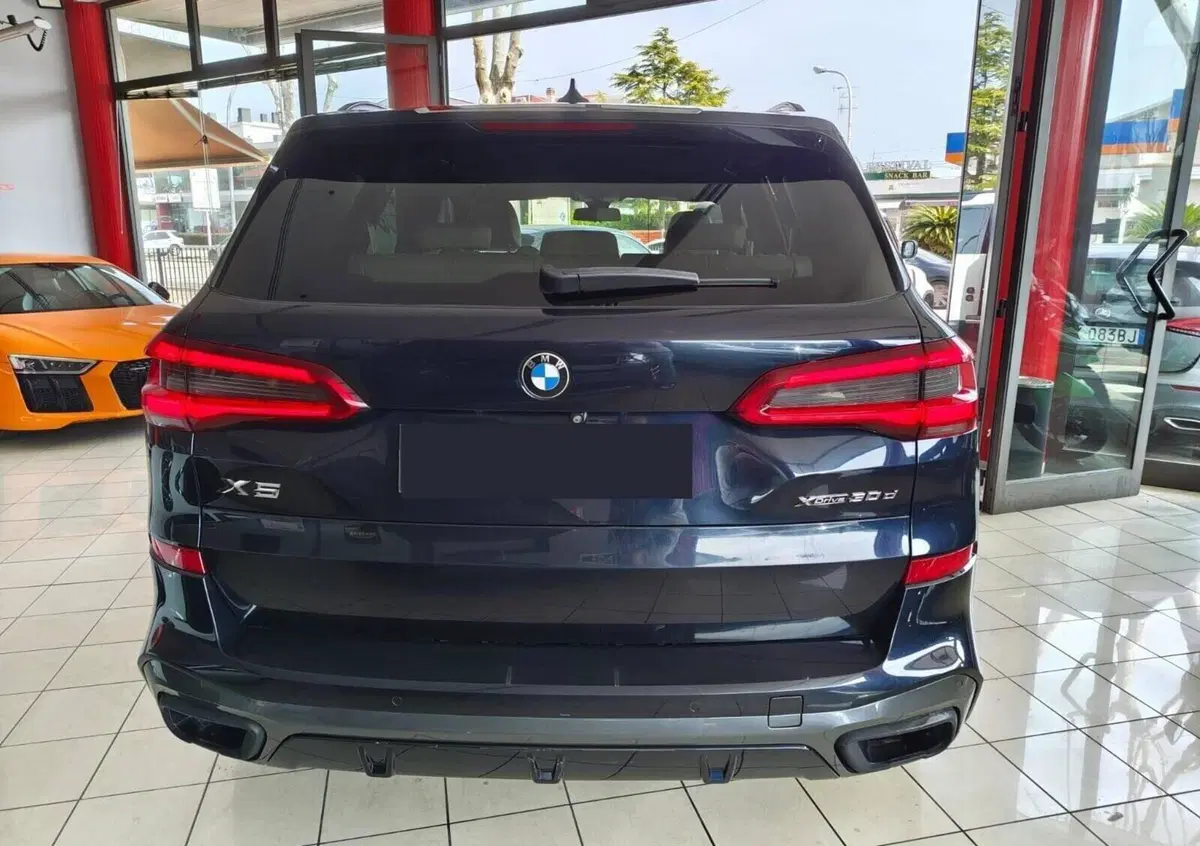 BMW X5 xDrive30d 48V Msport (2)