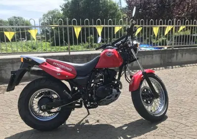 Hyosung Karion RT 125 4v (2004 - 16) - Annuncio 10052685