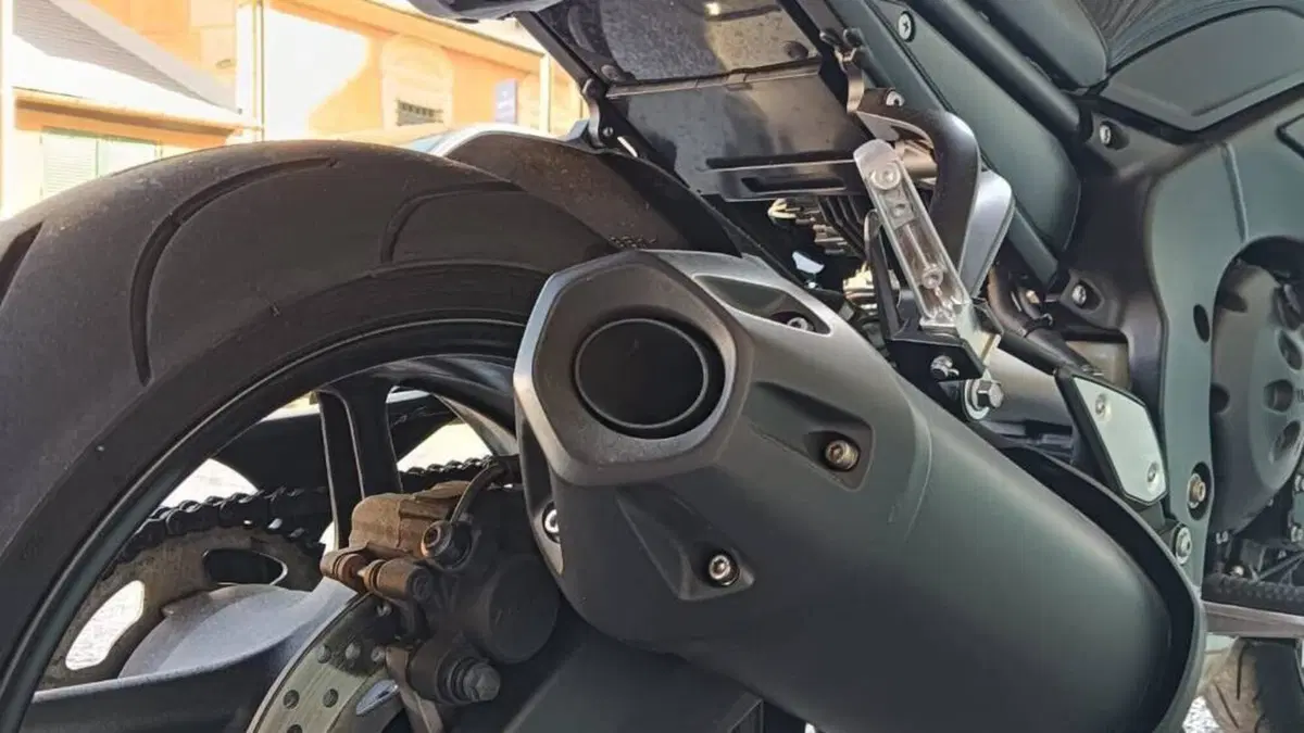 Yamaha FZ1 Fazer (2006 - 16)  (3)