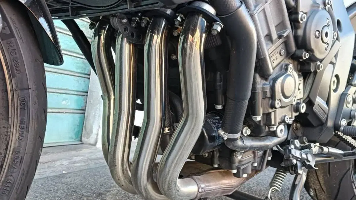 Yamaha FZ1 Fazer (2006 - 16)  (4)