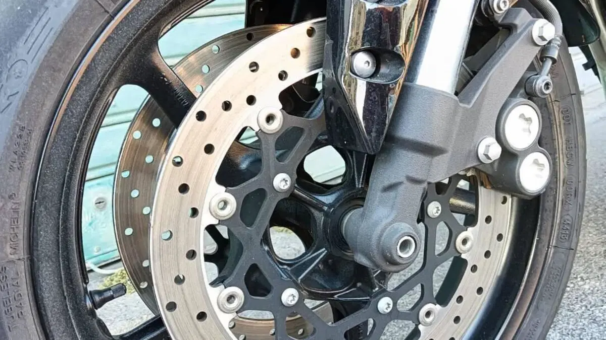 Yamaha FZ1 Fazer (2006 - 16)  (5)