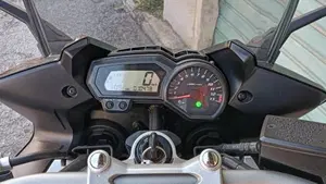 Yamaha FZ1 Fazer (2006 - 16)  (6)