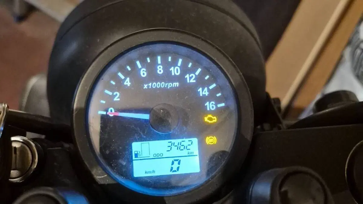 Brixton Motorcycles Saxby 250 (2019)  (4)