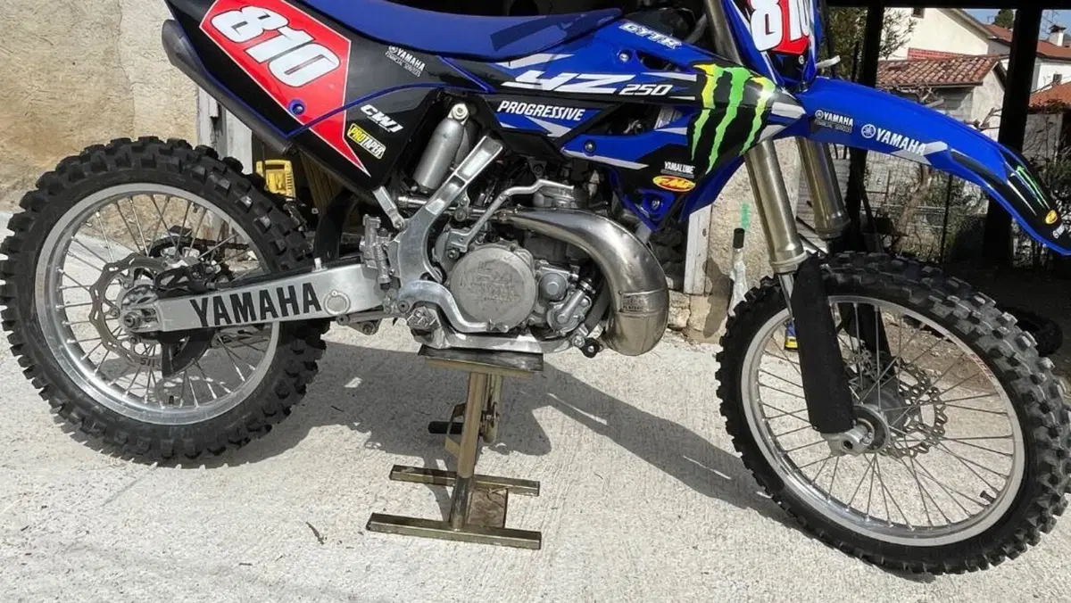 Yamaha YZ 250 (2005) 