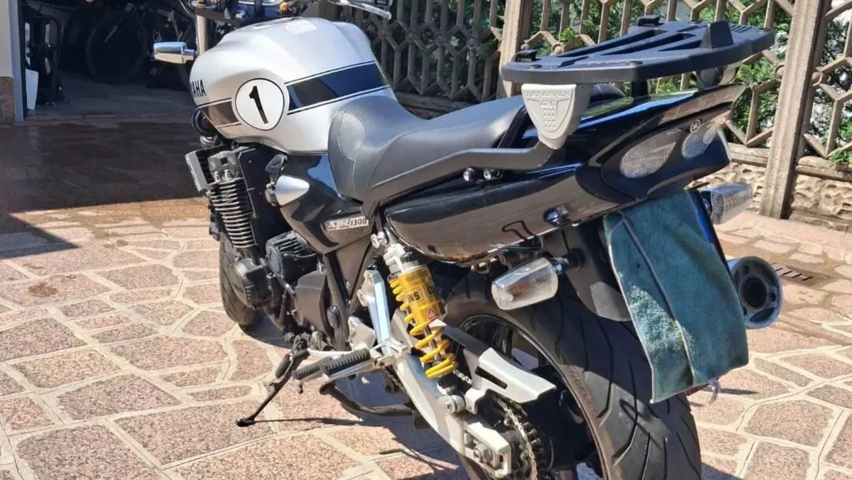Yamaha XJR 1300 (2006 - 14)  (3)