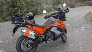 KTM 890 Adventure (2021)  (2)