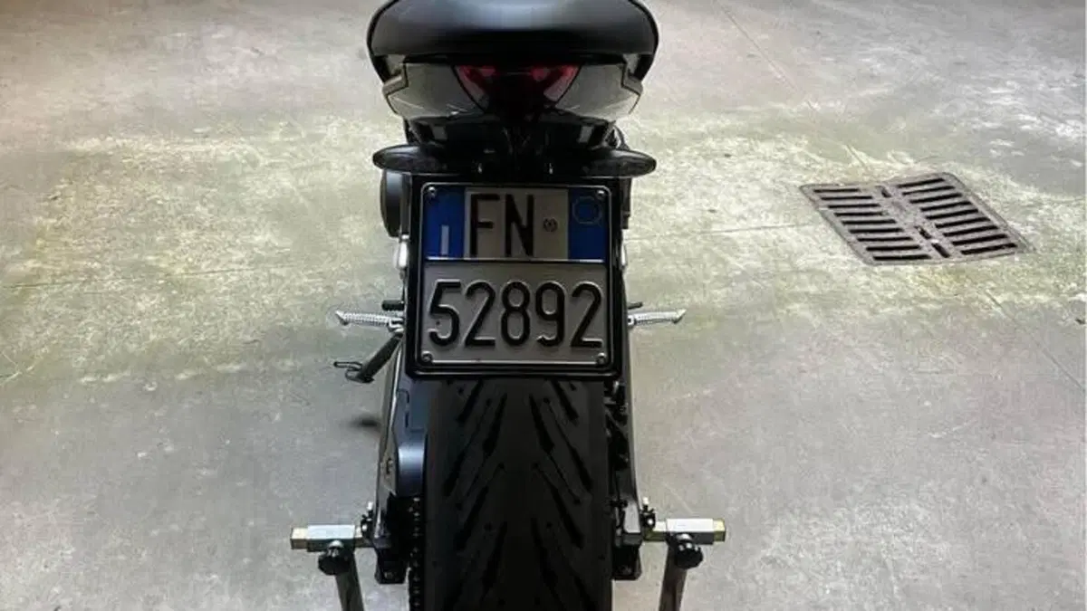 Triumph Trident 660 (2025)  (8)