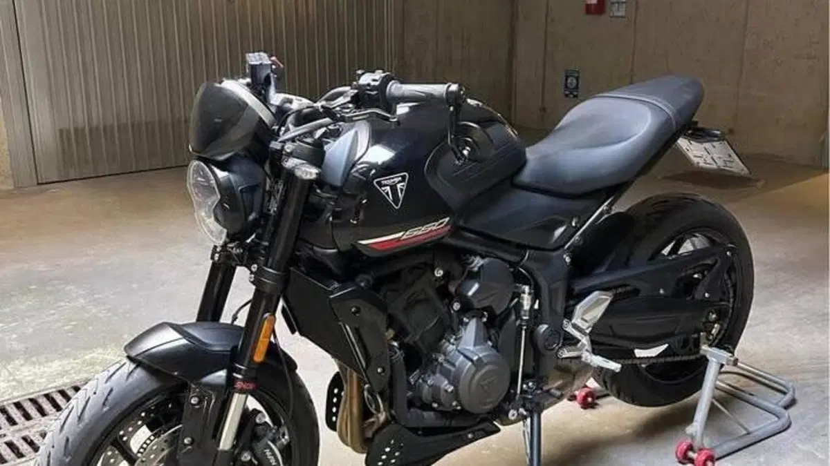 Triumph Trident 660 (2025)  (9)