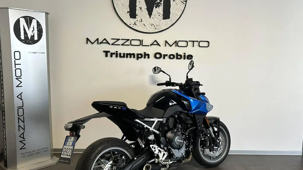 Suzuki GSX-8S (2025 - 26)  (2)