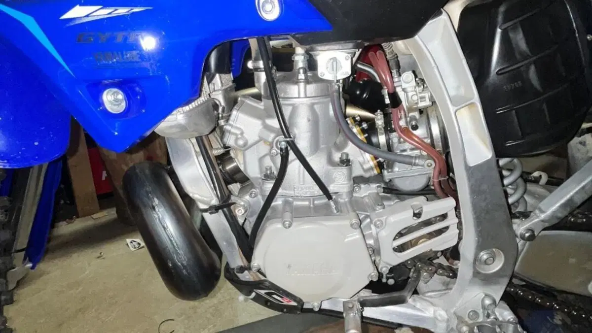 Yamaha YZ 250 (2024)  (2)