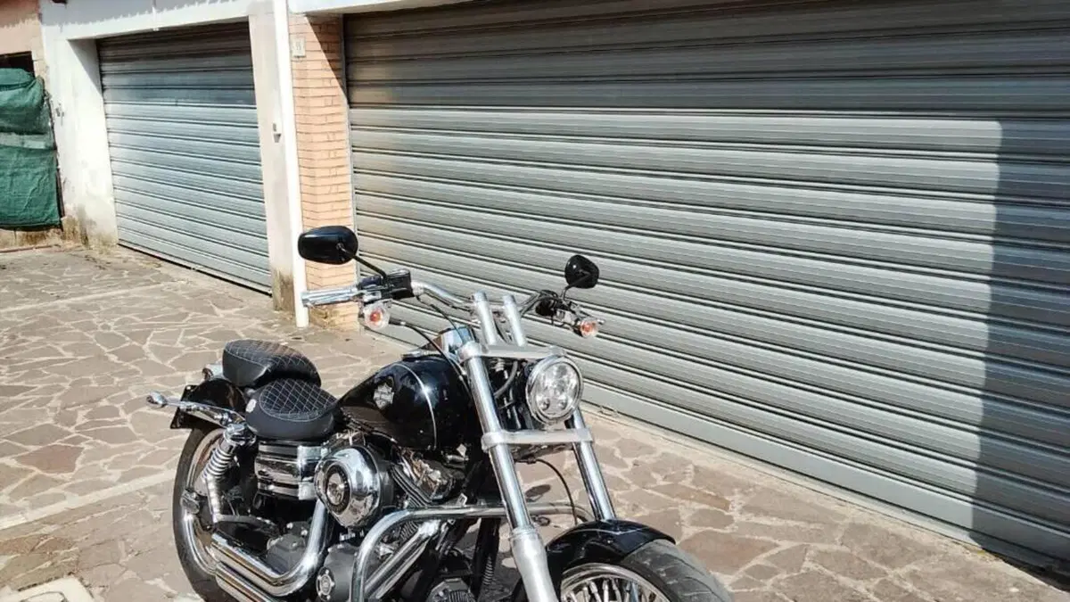 Harley-Davidson 1584 Wide Glide (2007 - 11) - FXDWG  (3)