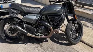 Ducati Scrambler 800 Night Shift (2021 - 22)  (3)