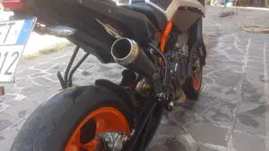 KTM 890 Duke R (2020)  (3)