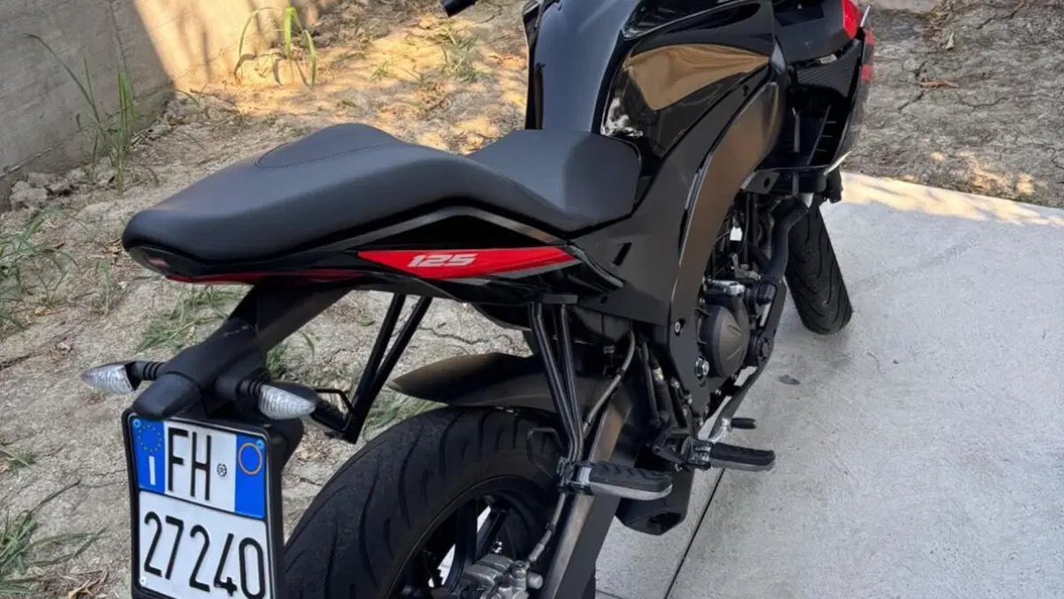 Aprilia Tuono 125 (2021 - 24)  (4)