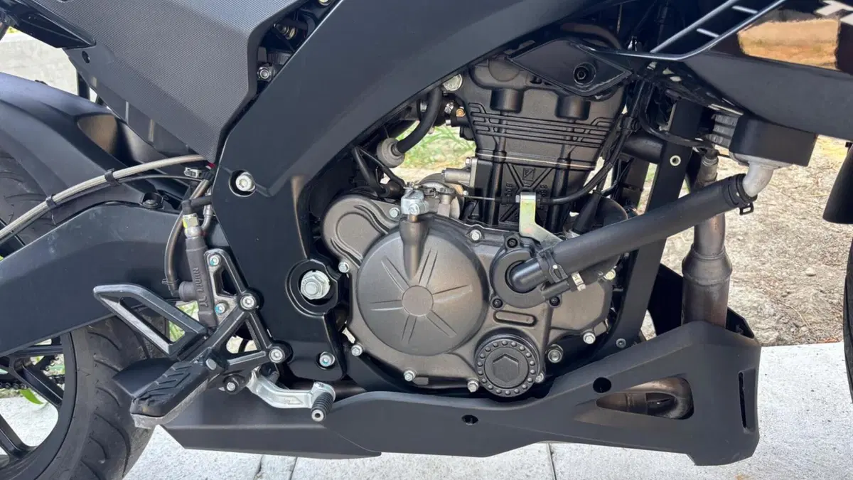 Aprilia Tuono 125 (2021 - 24)  (6)