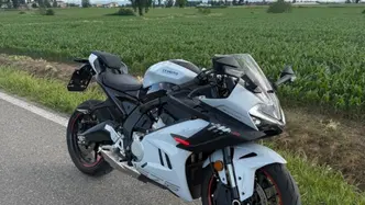 CFMOTO 675SR-R (2025 - 26) usata