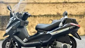 Piaggio Xevo 250 