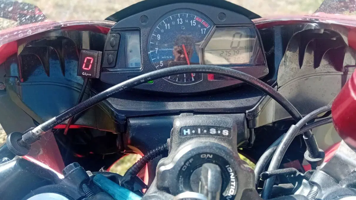 Honda CBR 600 RR (2009 - 12)  (3)