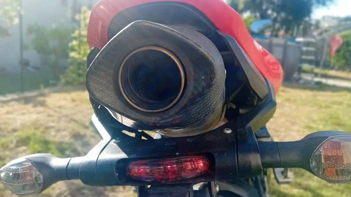 Honda CBR 600 RR (2009 - 12)  (4)