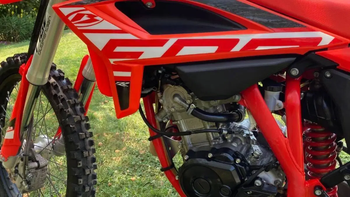 Betamotor RR 125 4T Enduro R (2024 - 26)  (6)