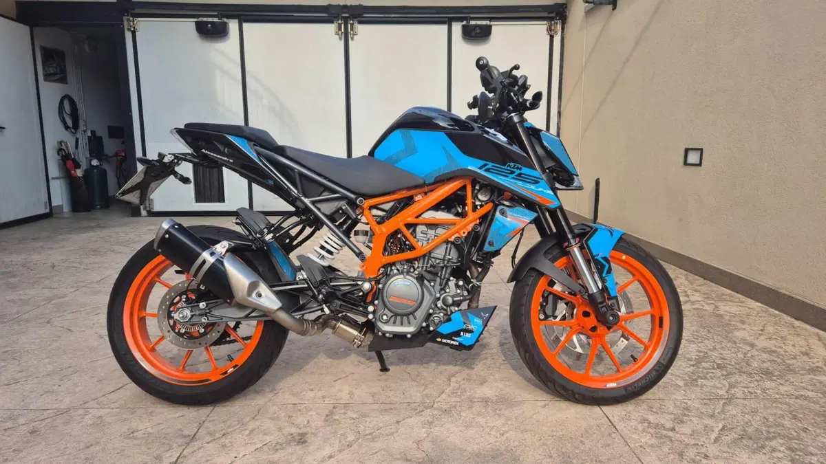 KTM 125 Duke (2021 - 23)  (3)