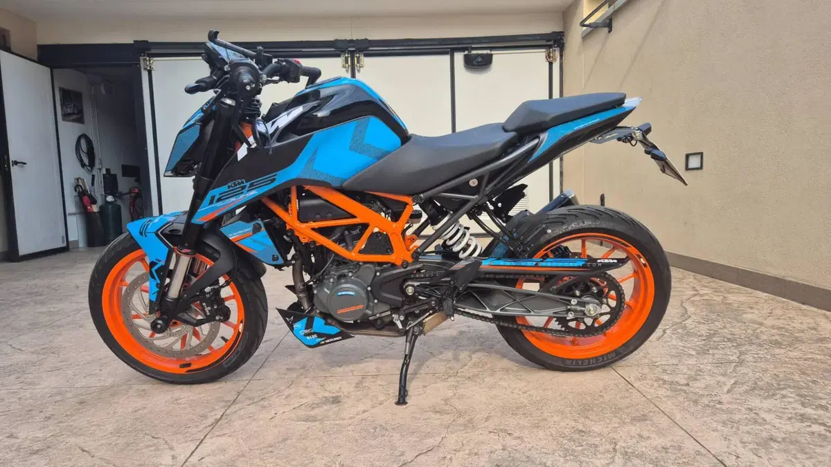 KTM 125 Duke (2021 - 23)  (4)