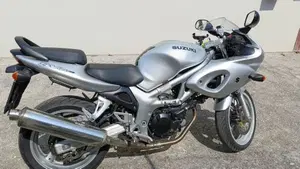 Suzuki SV 650 S (1999 - 02)  (4)