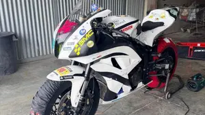 Honda CBR 600 RR (2009 - 12)  (2)