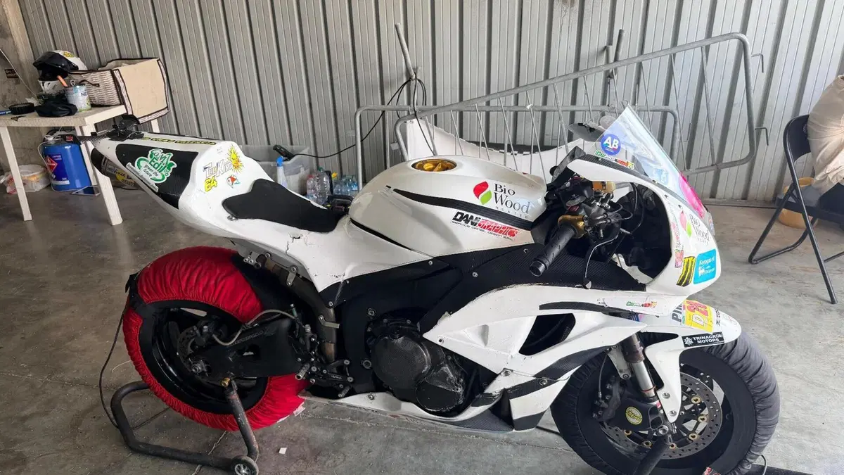 Honda CBR 600 RR (2009 - 12)  (6)