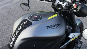 Triumph Street Triple RS (2017 - 19)  (6)